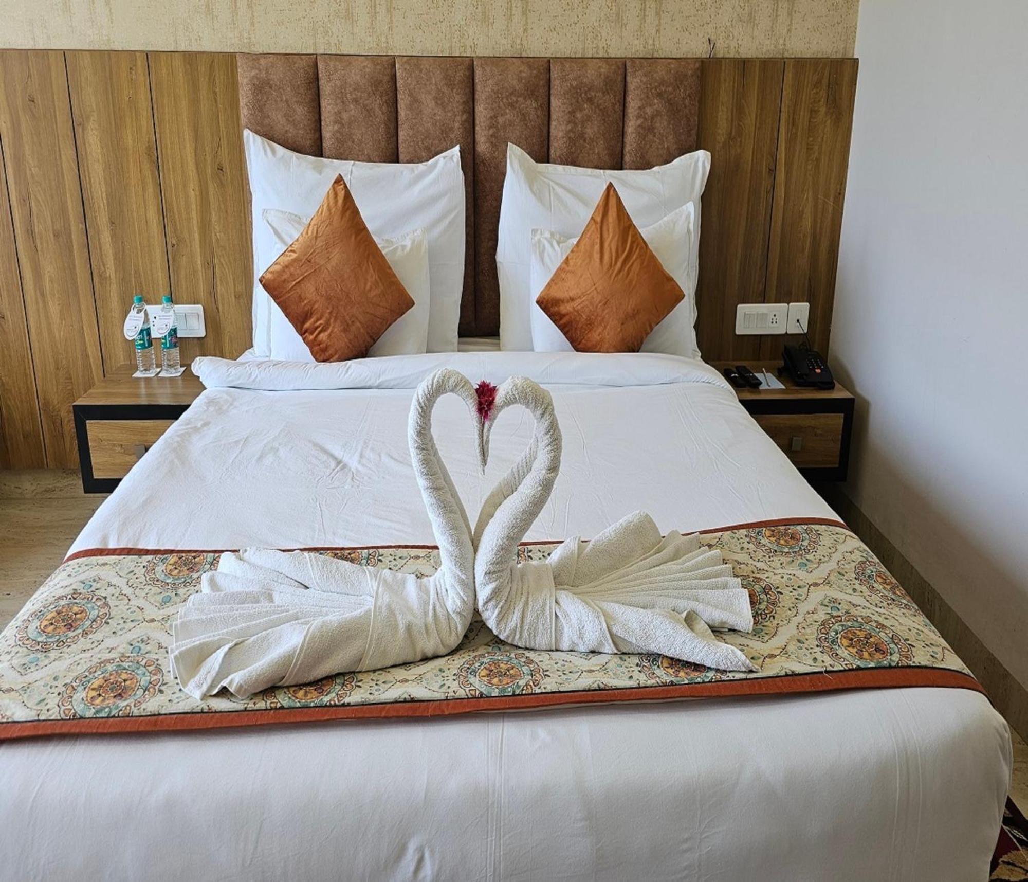 Bamboo Saa Mulberry Resort Pushkar Exterior foto
