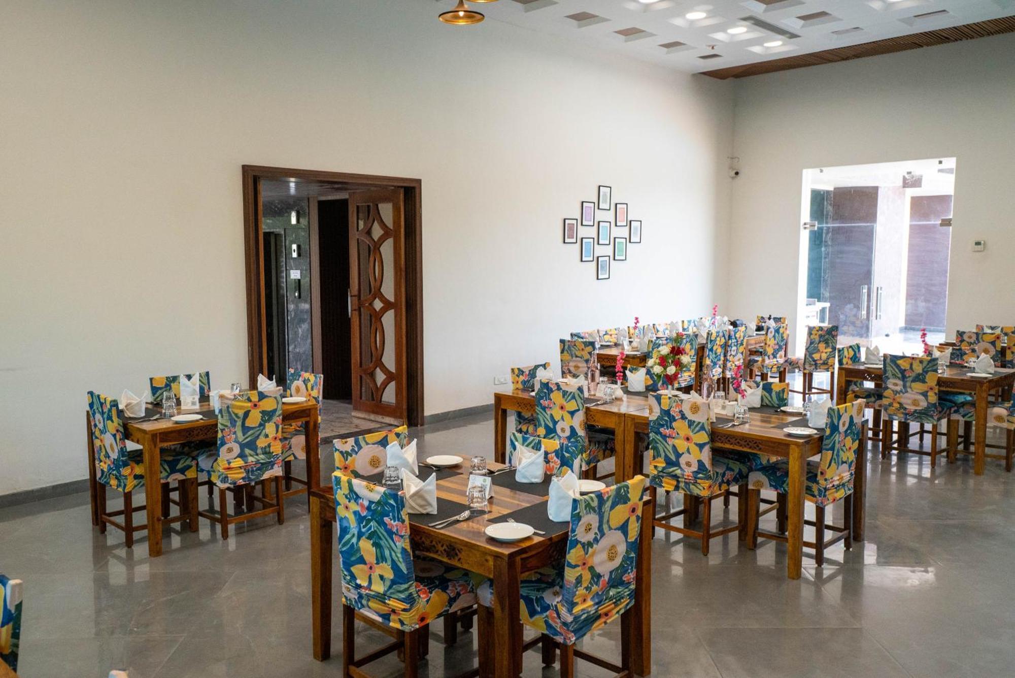 Bamboo Saa Mulberry Resort Pushkar Exterior foto