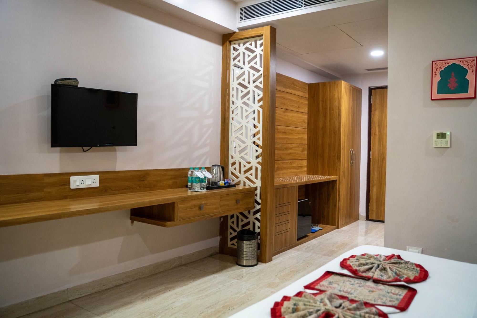 Bamboo Saa Mulberry Resort Pushkar Exterior foto